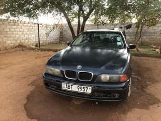 bmw 525i