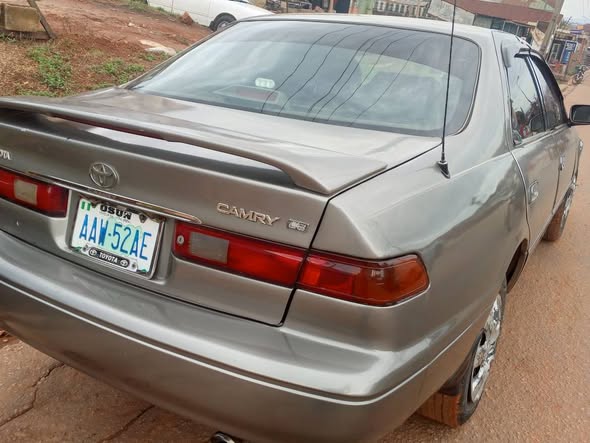 A picture of Toyota Camry pencillight