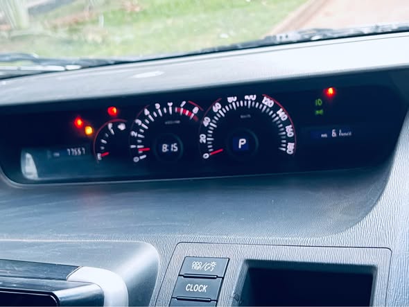 A picture of 2009 Toyota Noah