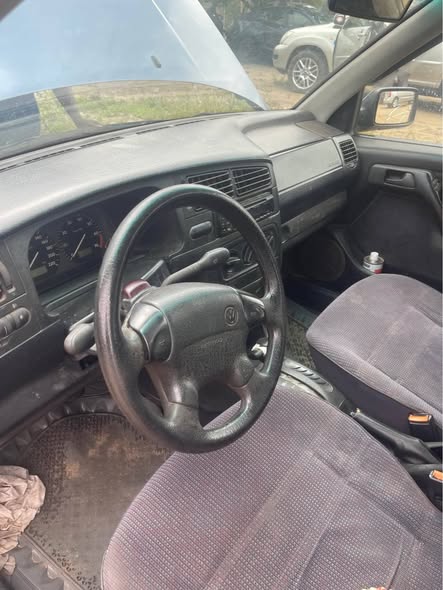 A picture of Volsvagen Vento 07043283348