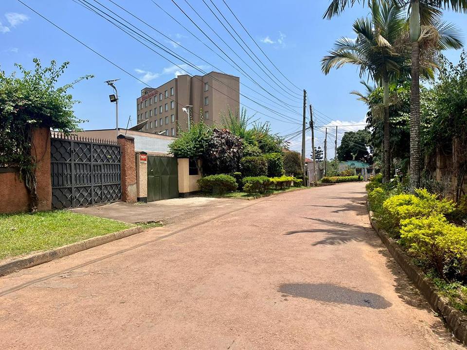 A picture of 1 bedroom fully furnished Airbnb apartment for rent along Mawanda