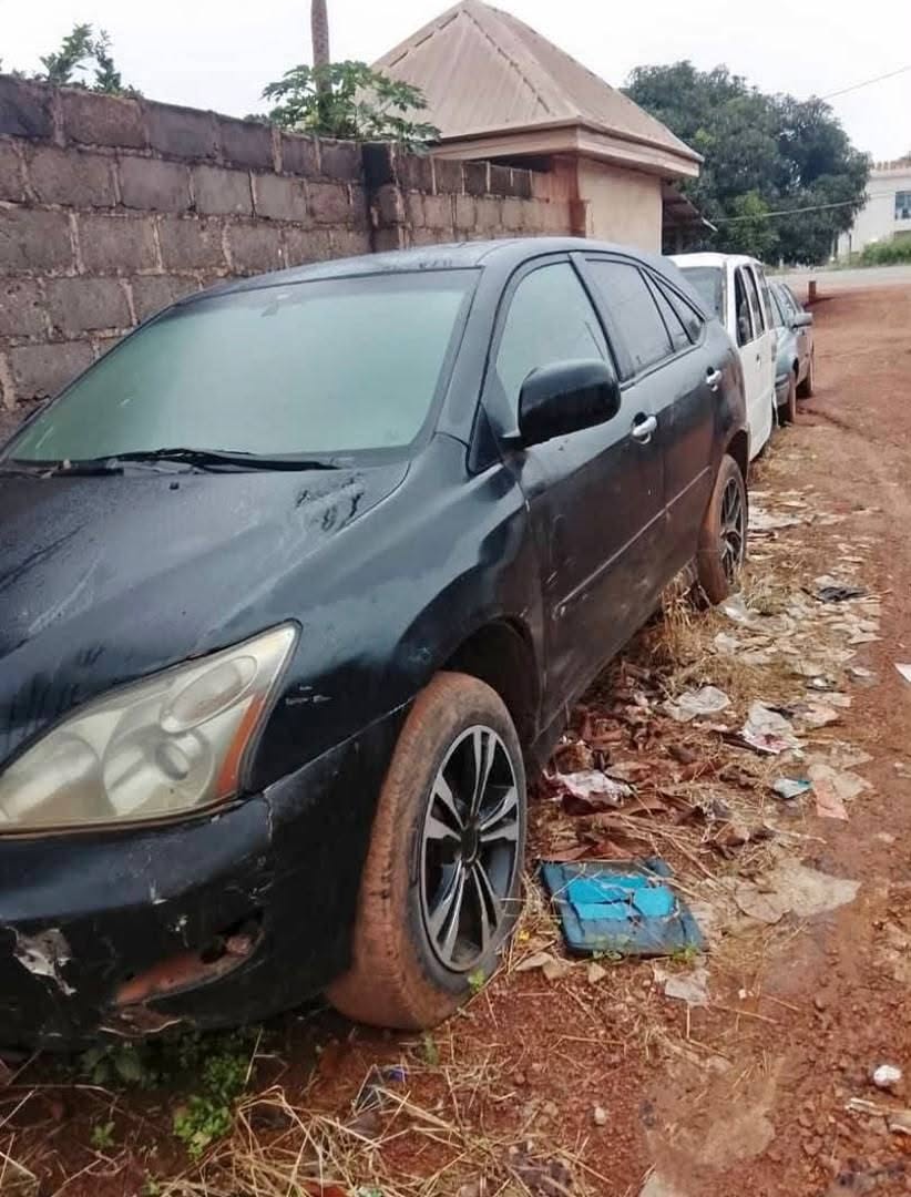 A picture of RX330 with knocked engine going for N3 3