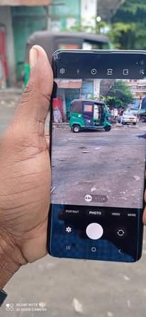 A picture of SAMSUNG GALAXY S10