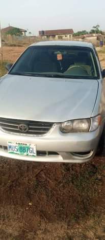 A picture of Toyota Corolla 2001