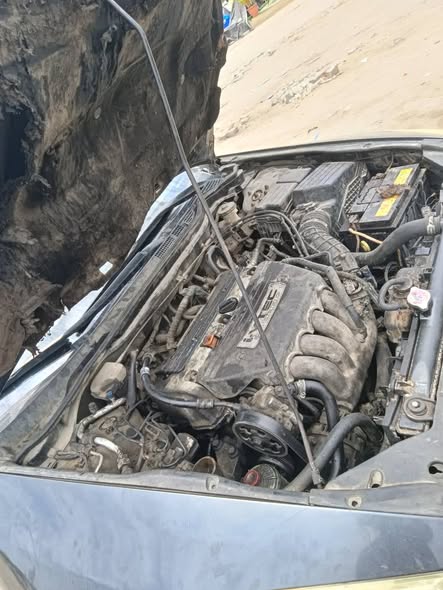 A picture of Honda Accord EOD 2005 with bad engine buy and change