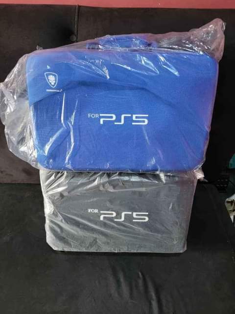 A picture of Ps5 travelling bags available