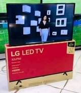 A picture of TUNATOA TV KWA MKOPO UKU UKILIPA KDG KDG NDANI YA
