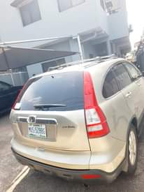 A picture of honda crv 2007