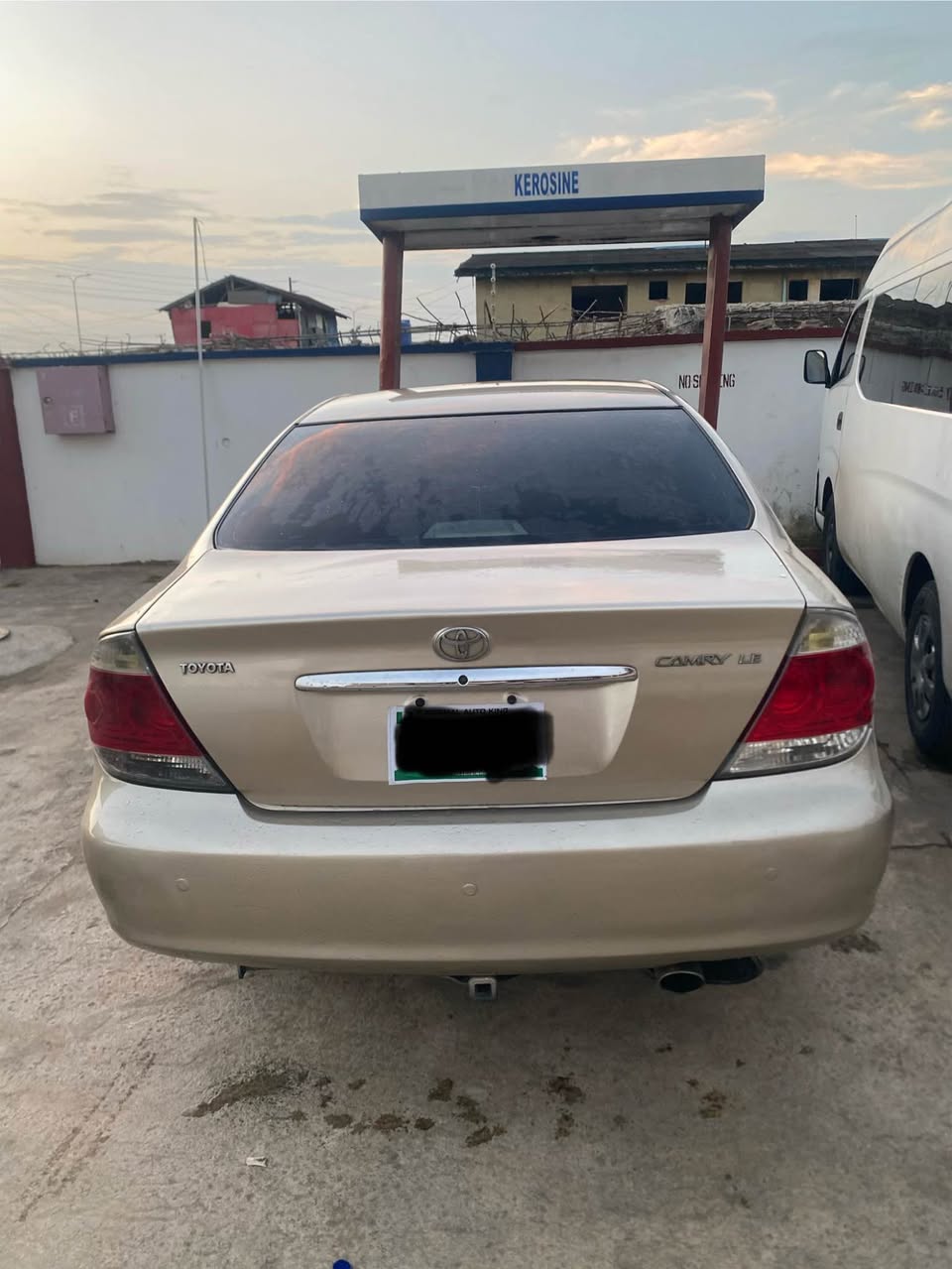 A picture of 06 TOYOTA CAMRY 08145791112