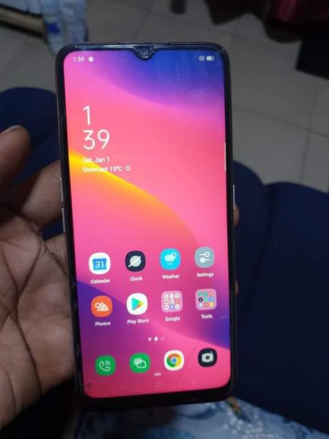 A picture of oppo a5