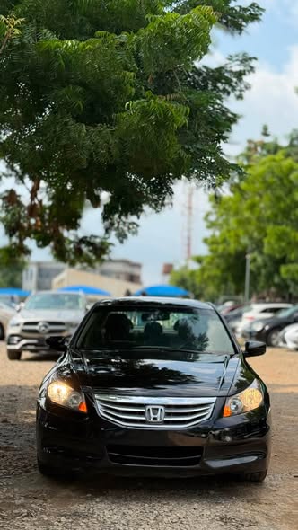 A picture of Honda accord 2012