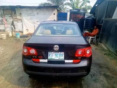 A picture of Volkswagen Jetta 2007 Engine and gear Ac chilling Condition body