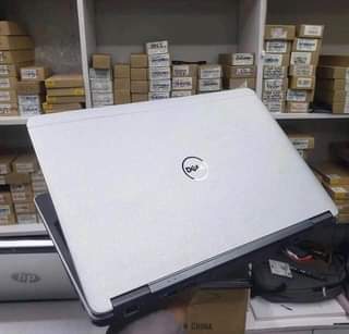 A picture of DELL LATITIDE 7240 8GB RAM 256GB SSD CORE I5 KEYBOARD
