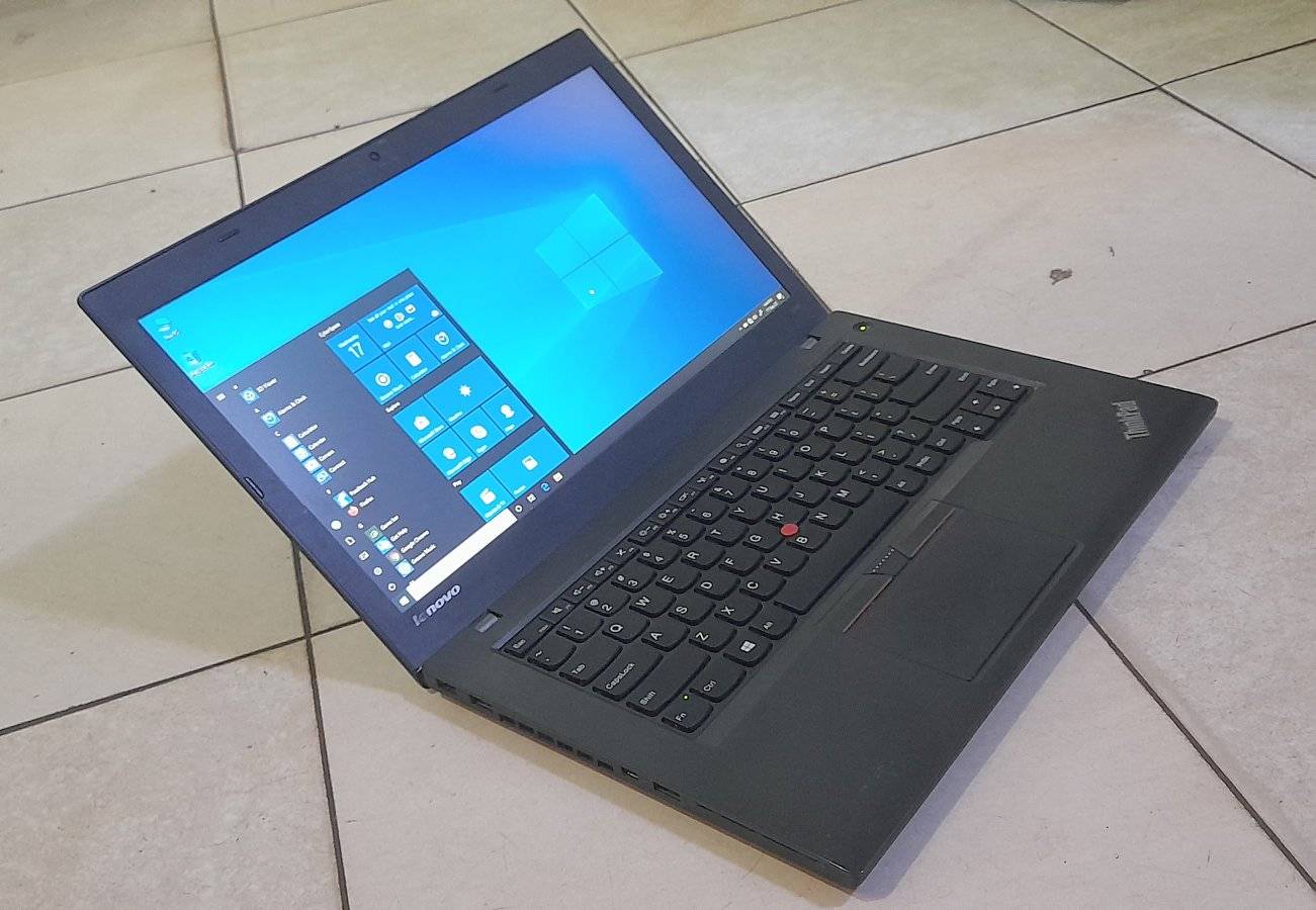 A picture of Lenovo Core i5 with 500gb hdd 8gb ram 7hrs battery