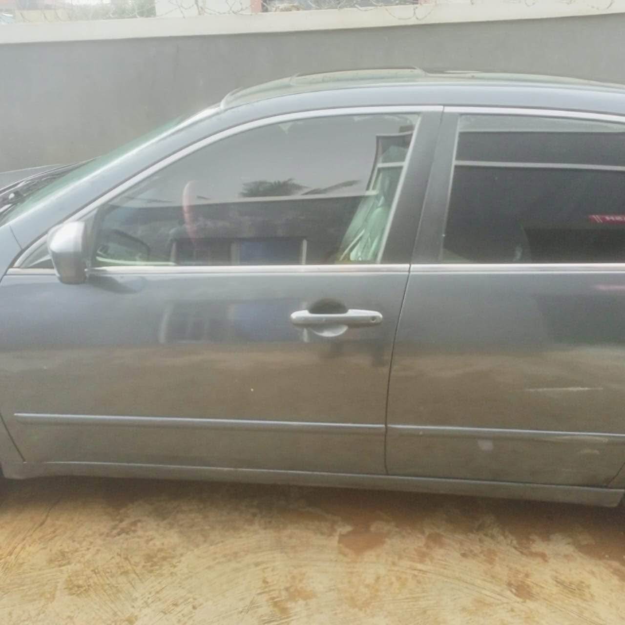 A picture of AWOOOOF FOR DEALER DEAL HONDA ACCORD EOD 2004 MODEL ENGINE