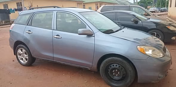 A picture of 2005 NIGERIAN USED TOYOTA MATRIX