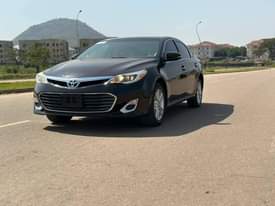 A picture of 2015 Toyota Avalon Xle