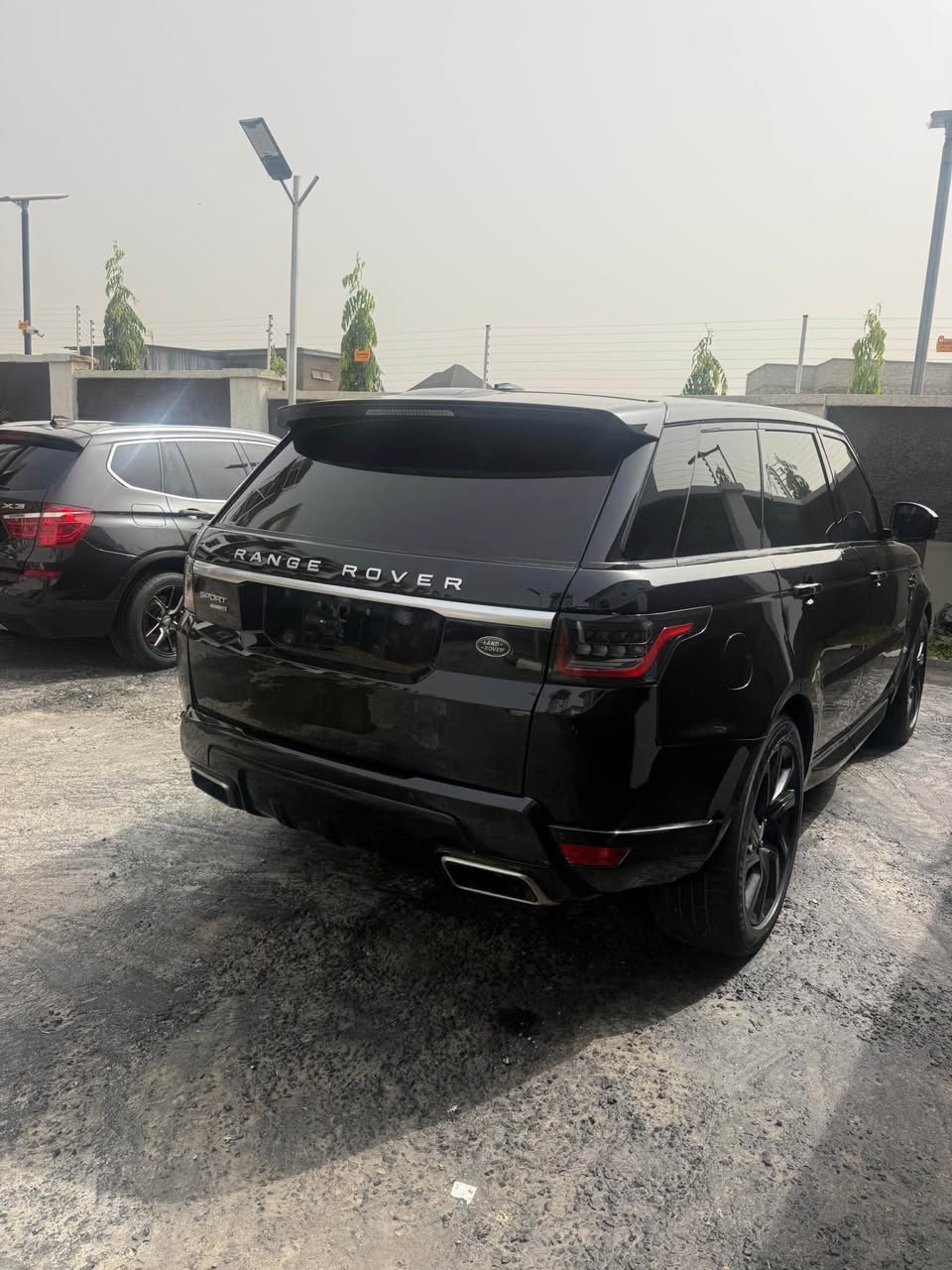 A picture of Range Rover