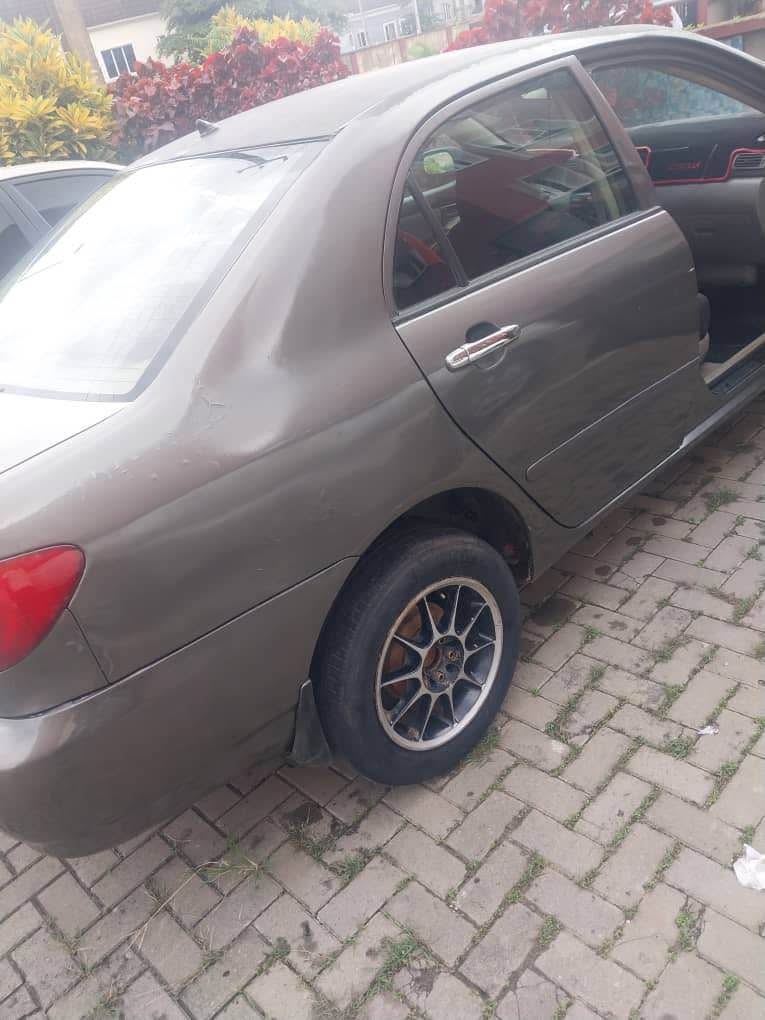 A picture of Toyota Corolla 2005 model Awoof price