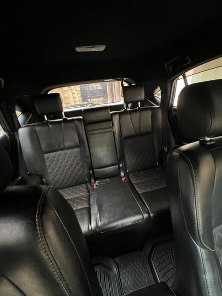 A picture of Available Uhs 60m 0702549830