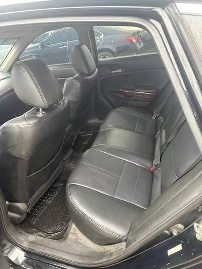A picture of Honda crosstour 2010