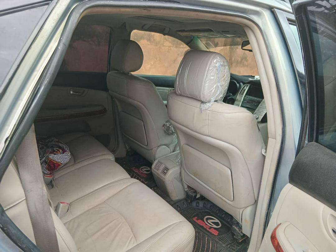 A picture of Rx350 small body