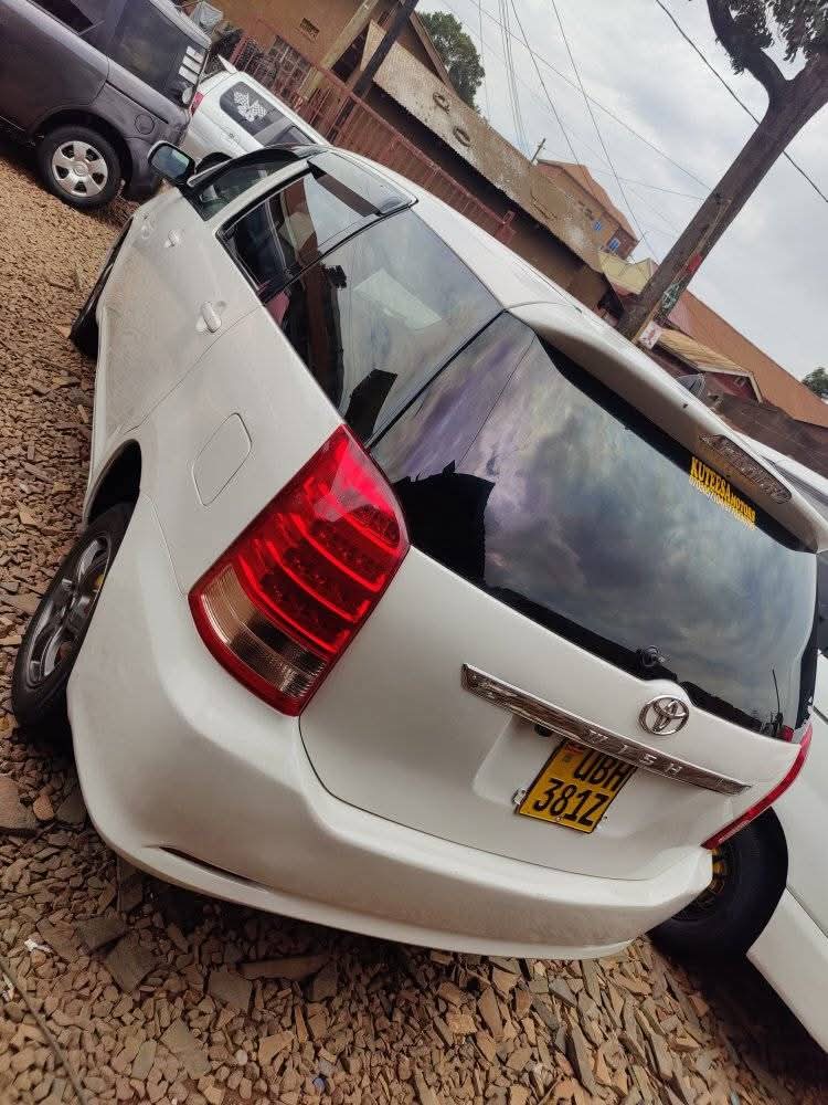 A picture of 2008 Toyota wish