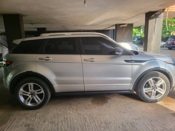 A picture of 2012 Range rover evoque