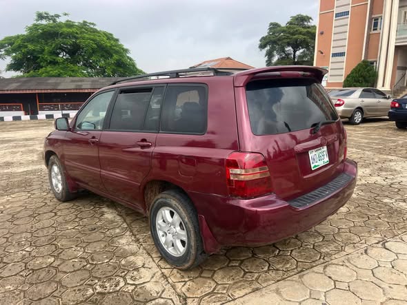 A picture of 2003 Toyota Highlander for sale