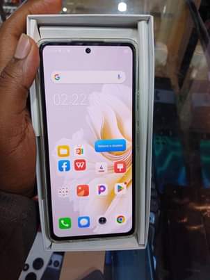 A picture of CAMON 20 AT ONLY 640K...0708949918