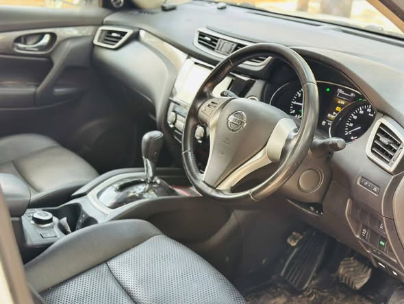 A picture of NISSAN EXTRAIL