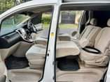 A picture of ALPHARD ONSALE 13 8M CALL 0756553292