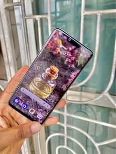 A picture of LG style 3 64GB