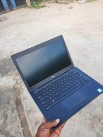 A picture of Dell latitude 5280
