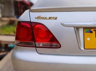 A picture of TOYOTA CROWN BEI MILIONI 10