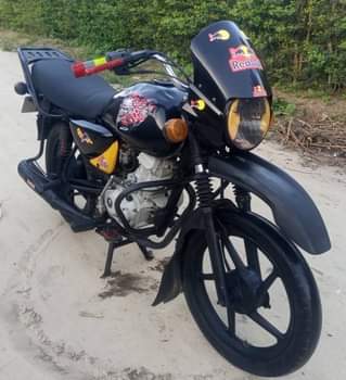 A picture of Boxer Bm125