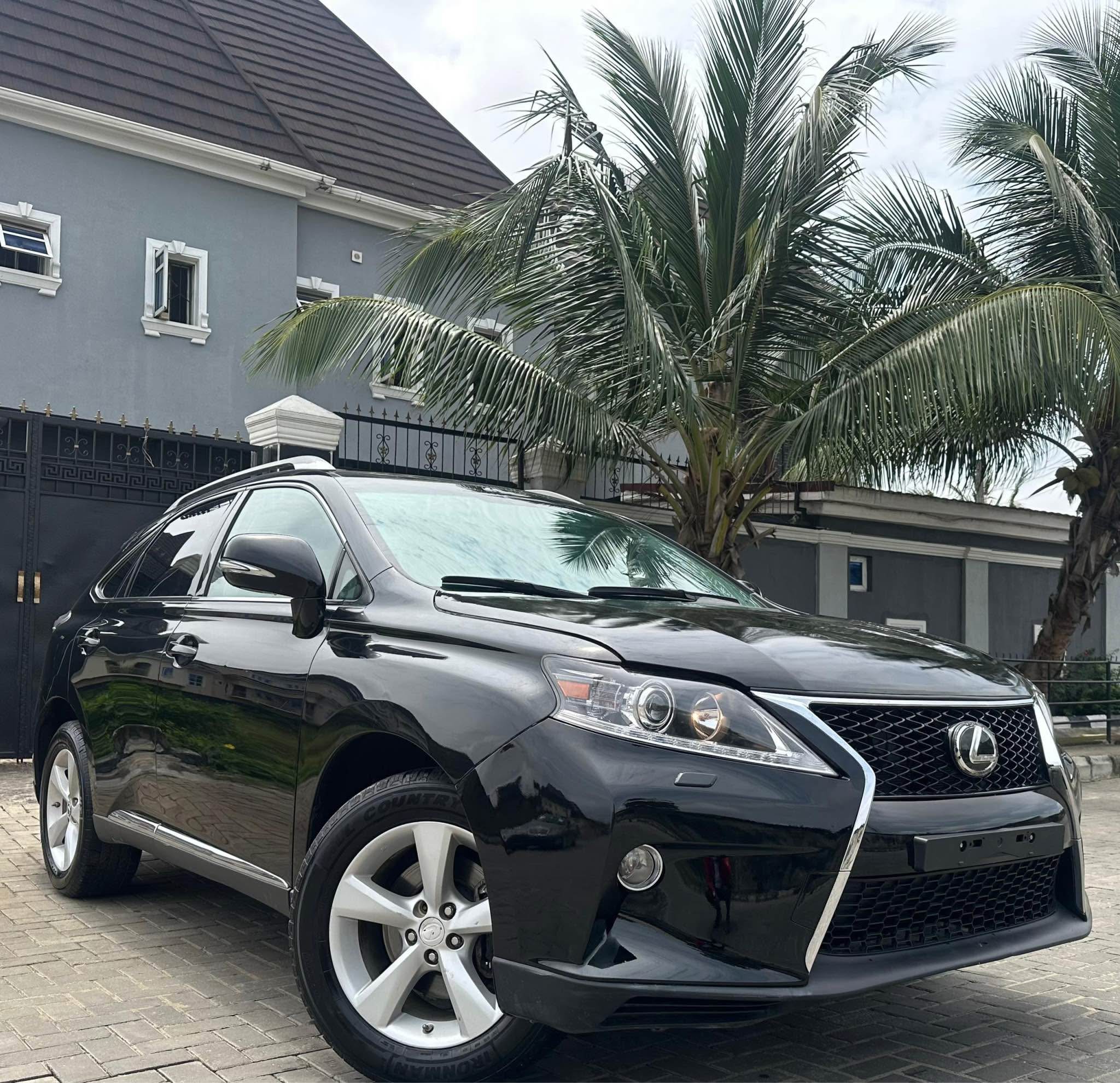 A picture of Lexus RX350 2013