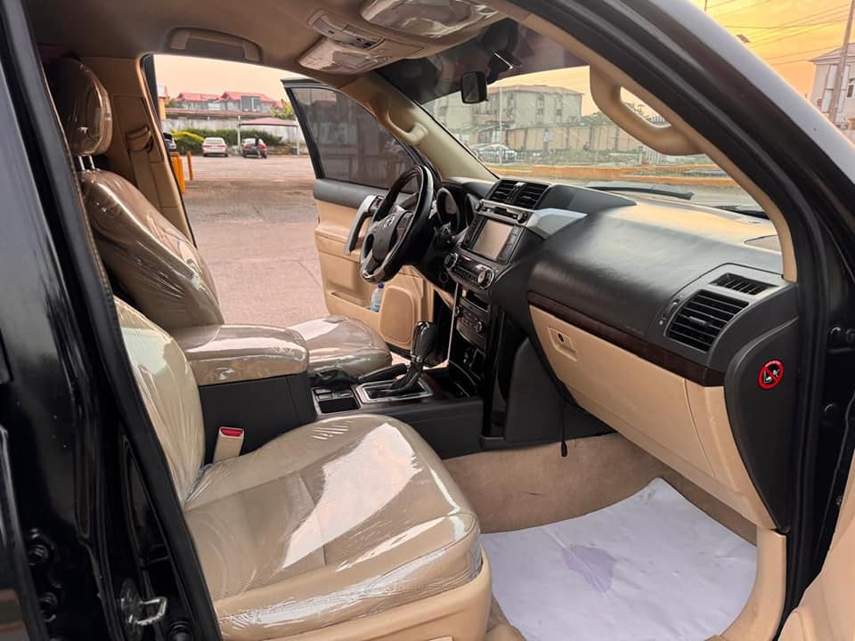 A picture of NIGERIAN USED 2015 TOYOTA PRADO TXL