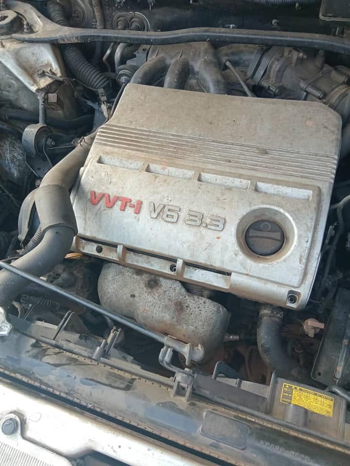 A picture of TOYOTA HIGHLANDER 2005