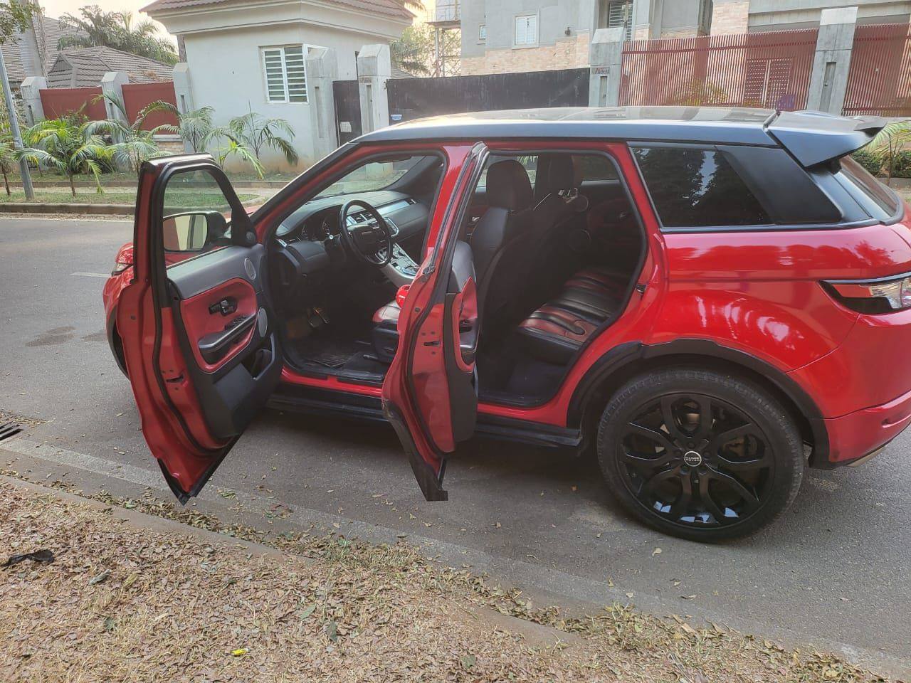 A picture of Range Rover