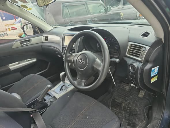 A picture of SUBARU FORESTER 0693030167