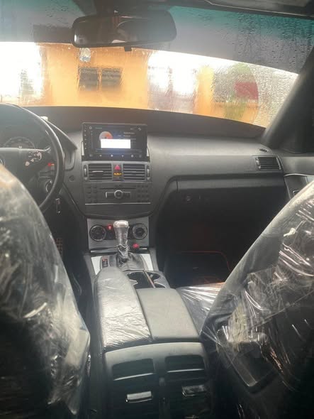 A picture of Mercedes Benz c300 2011