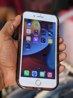A picture of I PHONE 7 GB 128 BH 100 finger Face Naibwaga