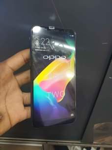 A picture of Oppo A83