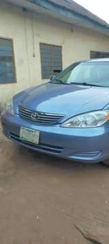 A picture of 2004 Toyota Camry