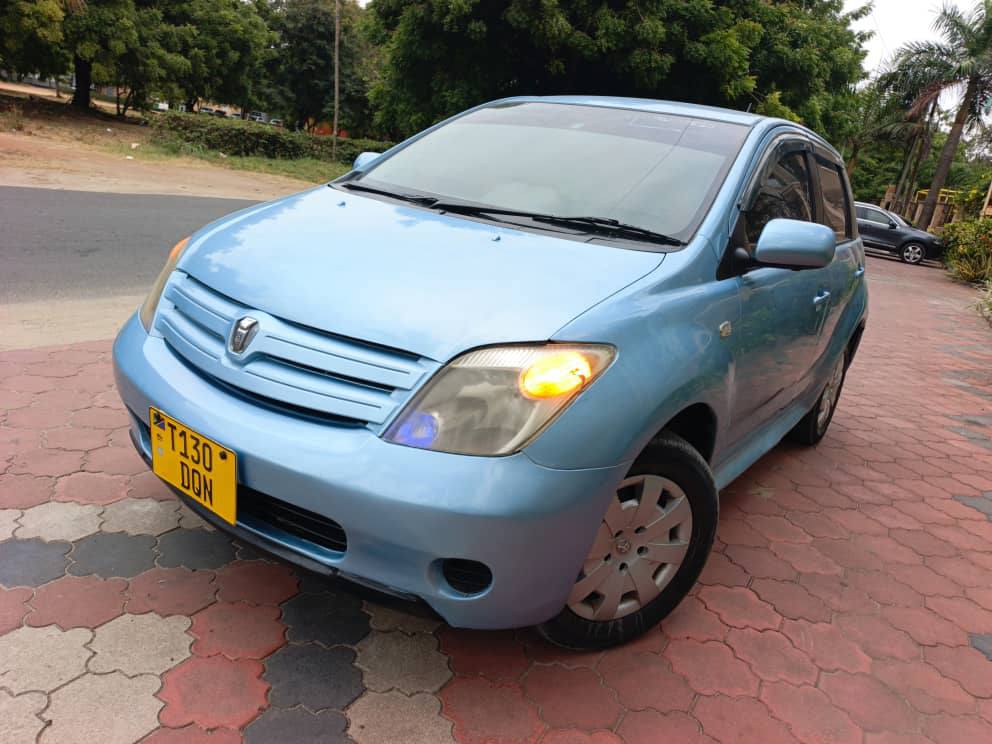 A picture of Toyota ist
