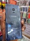 A picture of Samsung galaxy s9 250000shs