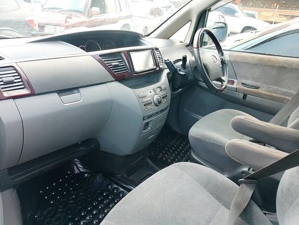 A picture of Toyota Noah 16 millions negotiable CALL 0786 92 82 59