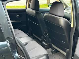 A picture of NISSAN TIIDA