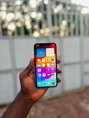 A picture of iPhone XR